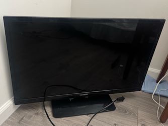 Westinghouse 32” HDTV WD32HD1390 - w/ Remote