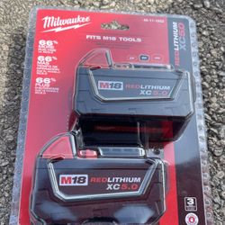 Milwaukee Battery’s Doble Pack 5.0 $140 New Nuevo 
