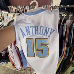Carmelo Anthony Jersey Size Medium
