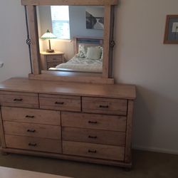 Queen Bedrm Set