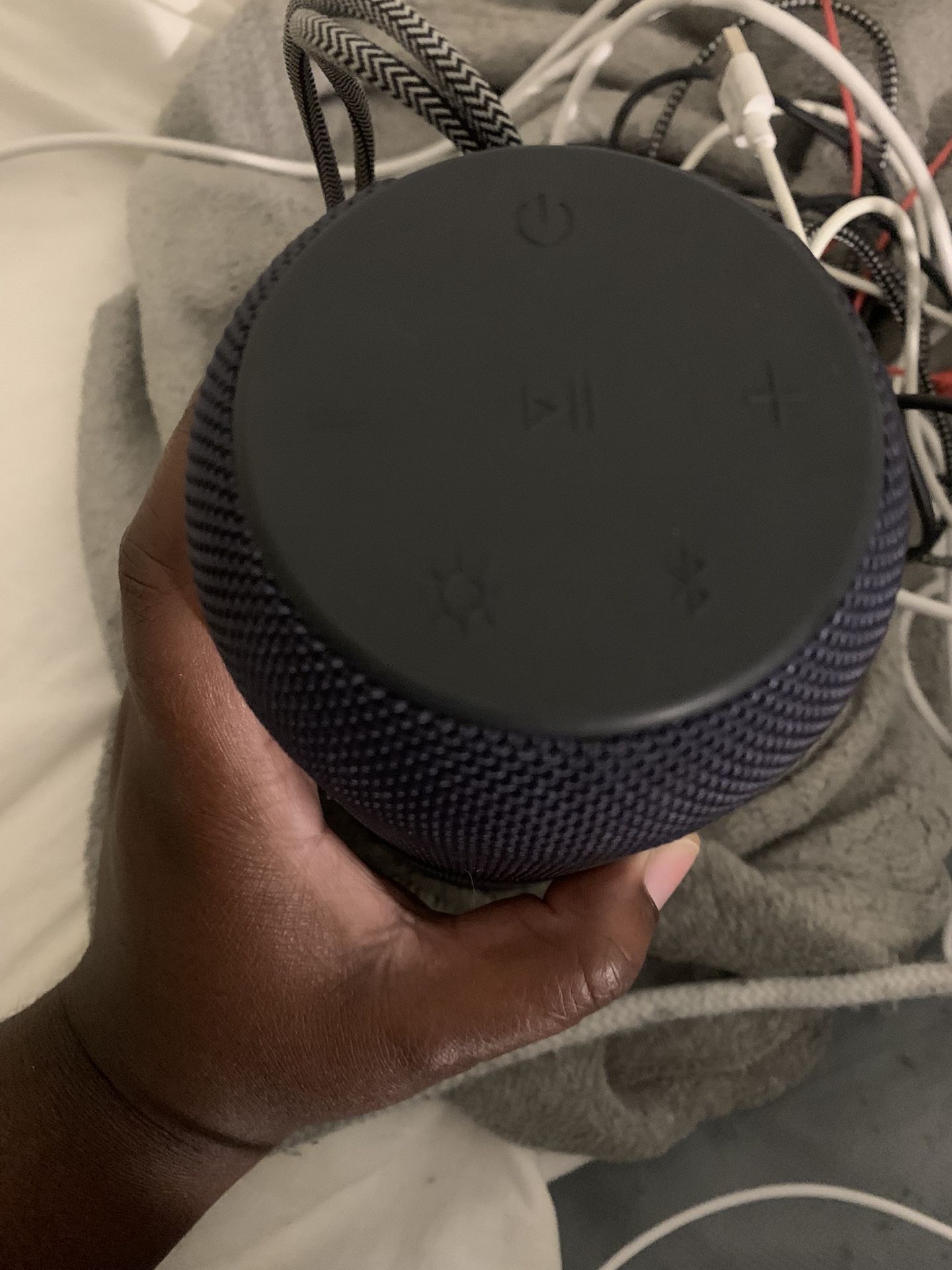 Onn bluetooth led light speaker