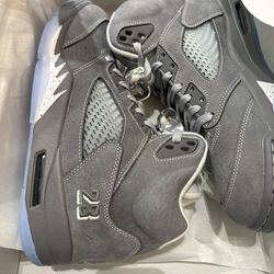 Jordan wolf grey 5s size 9.5