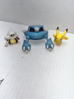 3 Pokemon figures