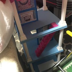 Barbie doll house