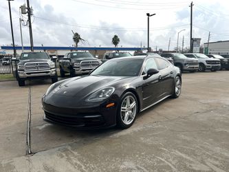 2018 Porsche Panamera