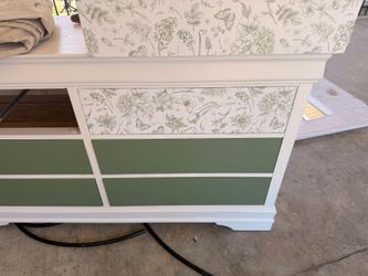 Dresser & mirror