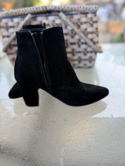 Size 6 women’s boots
