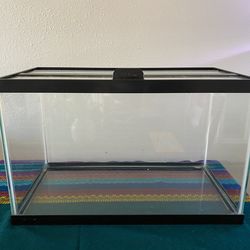 10 gal tank with glass lid