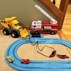 Boy/kid Toy Vehicles - Dump Truck, Fire Engine And Race Track