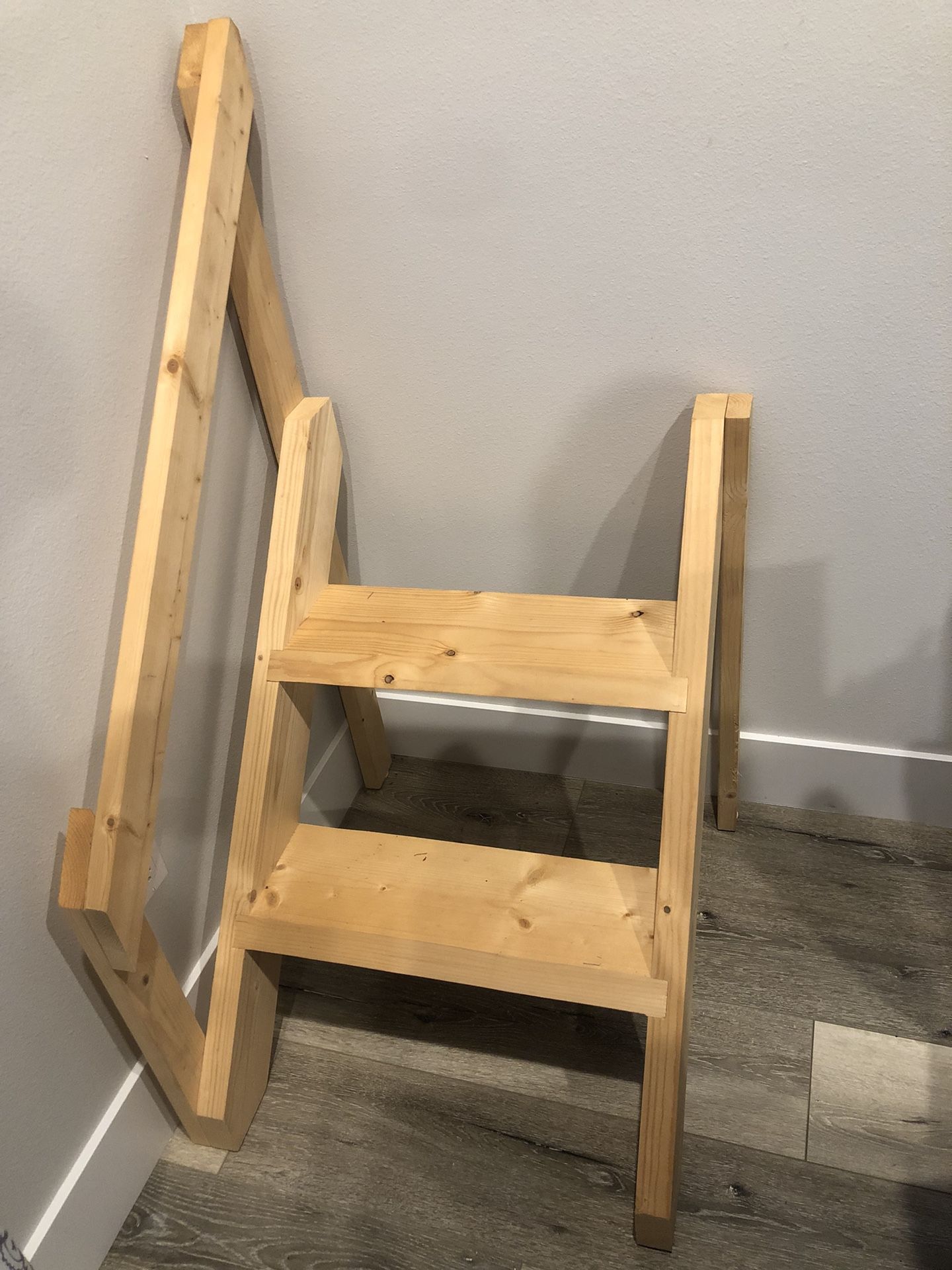 Wooden Hot Tub Stairs - New