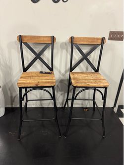 Accent chairs