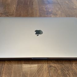 Apple MacBook Pro 16 Inch 