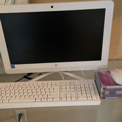 HP Desktop Computer (All White)