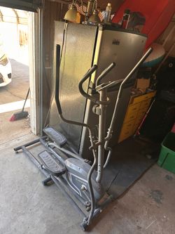 Manual elliptical
