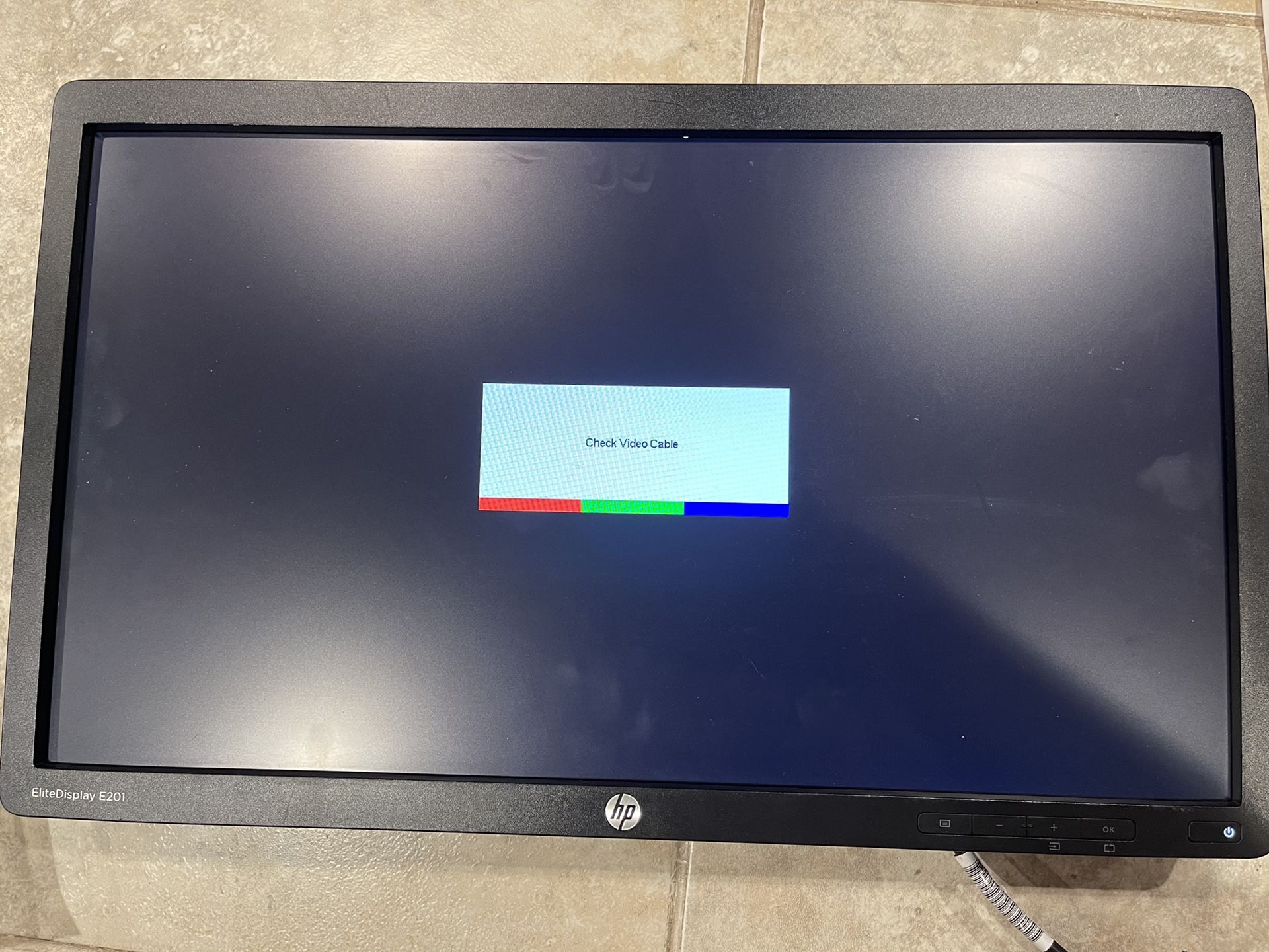 HP EliteDisplay E201-20” Monitor w/ VGA Cable, AWM E101344 Style 2835 cable
