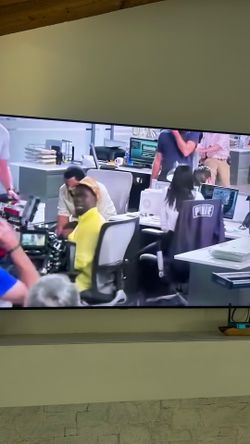 Samsung 75”smart Tv