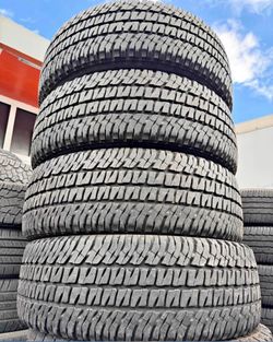 275/65/20 Michelin Selling a set of 4 tires in excellent condition