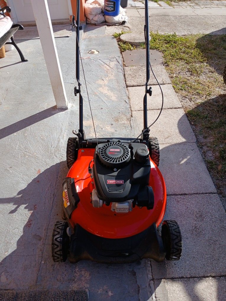 Craftsman 140 Cc. Ohv. Push Mower. 