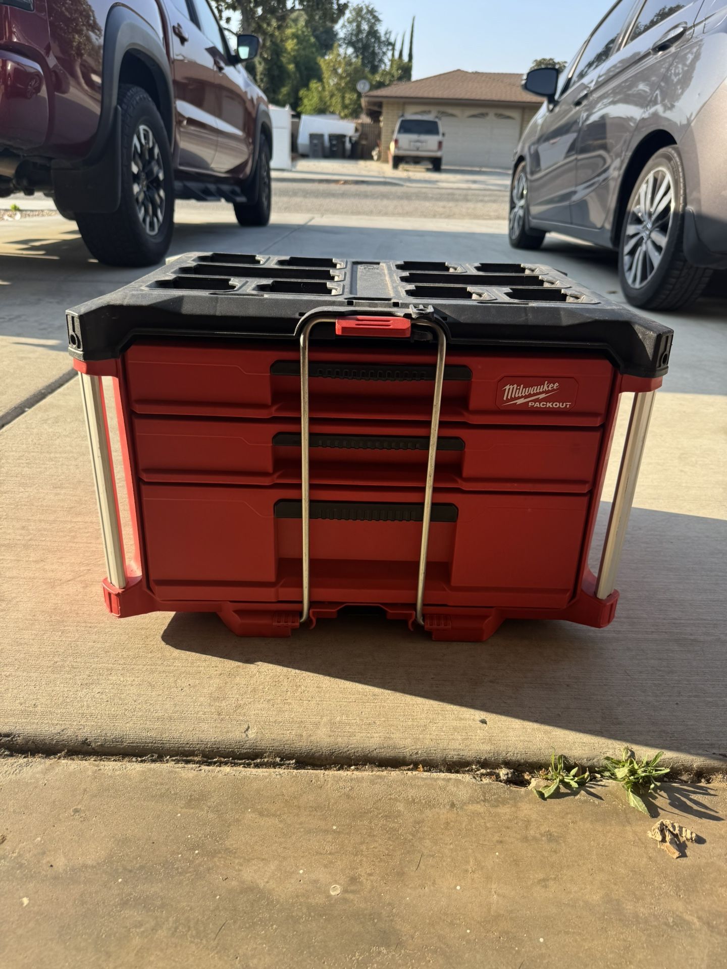 Milwaukee PACKOUT 22 in. Modular 3-Drawer Tool Box Black/Red