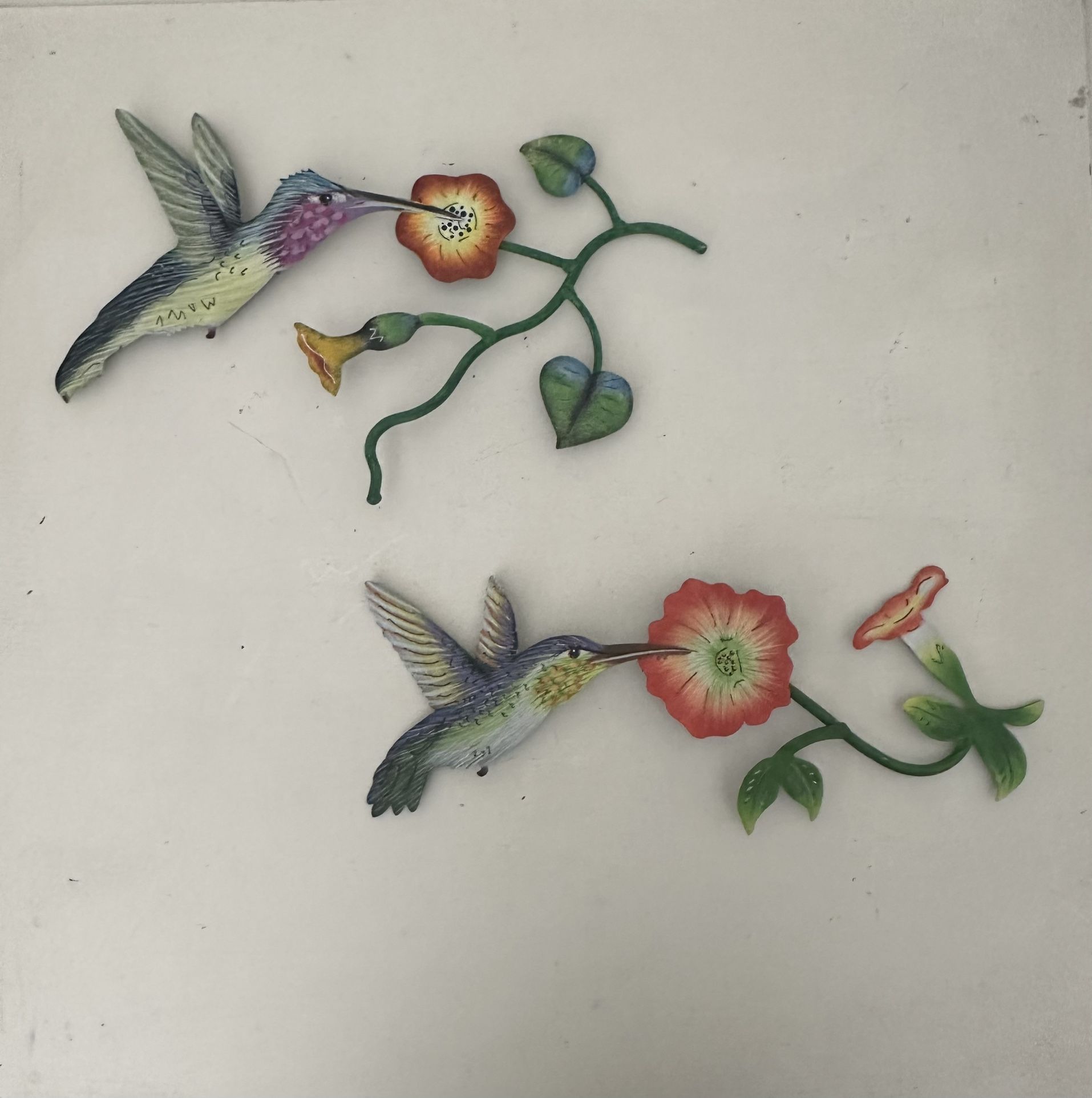 2 Hand Painted Metal Yard Decor Hummingbirds Birds Floral