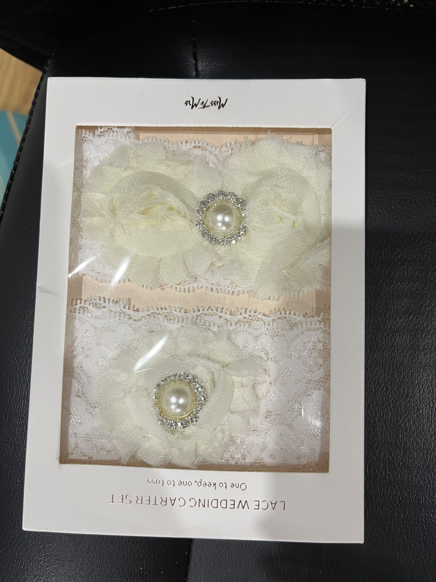 Garter Set