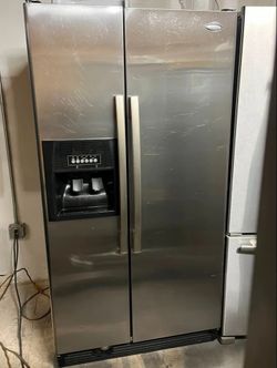 FRIGIDAIRE SIDE-BY-SIDE REFRIGERATOR