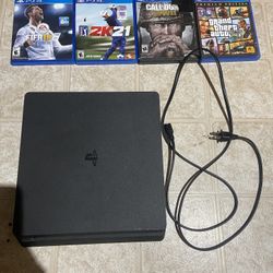 PS4 Slim and games
