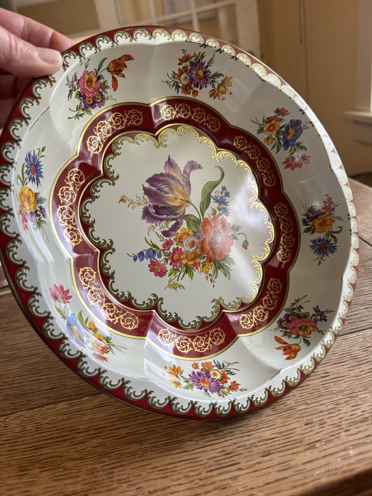 Vintage 1971 Daher Floral Decorated Round Tin Bowl /High Sided Plate