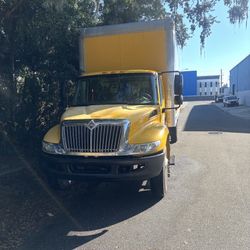 2011 International 4300 MA025