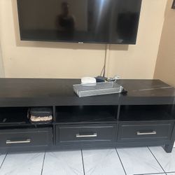  Gratis Mesa Para La Televisión.      Free TV Stand.