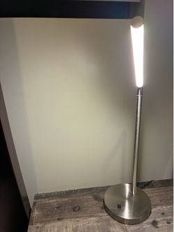 NIGHT STAND/READING LIGHT