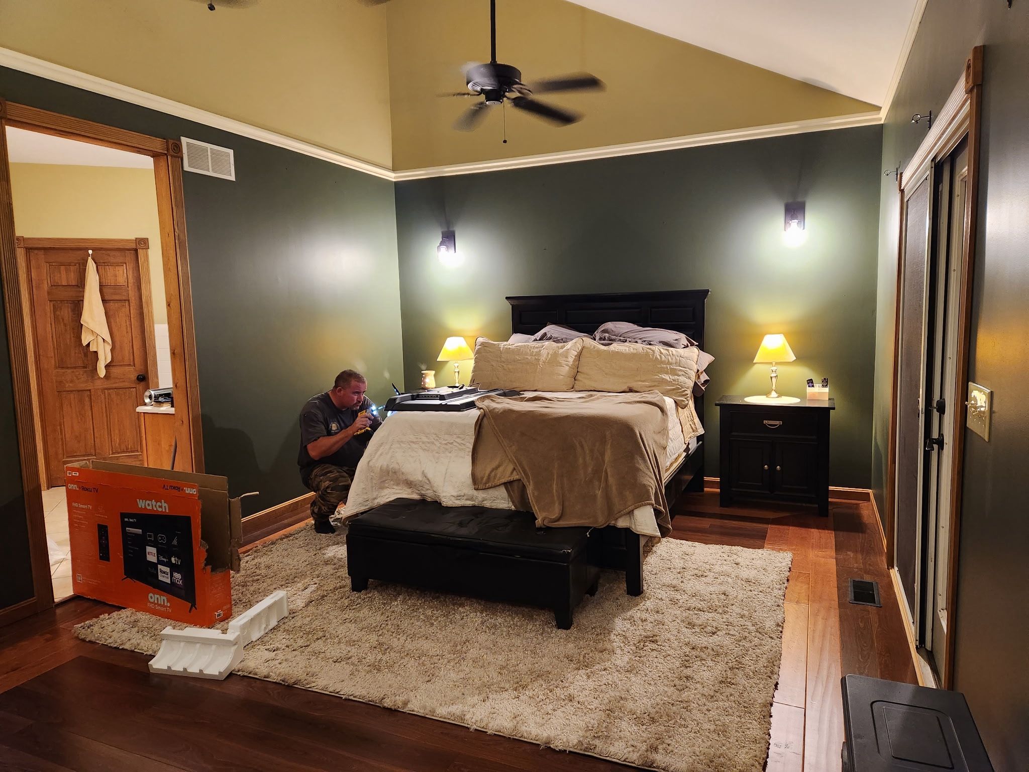 Queen Bedroom Set