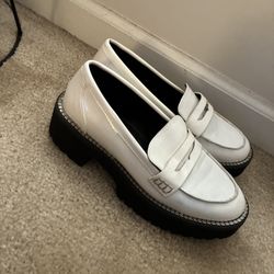 Women's DKNY White Loafers Size 7.5