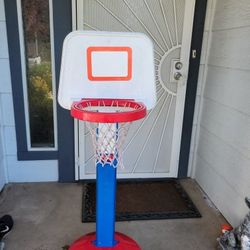 Adjustable basketball hoop!