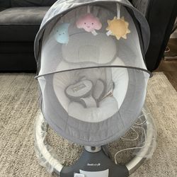 Nova Baby Swing