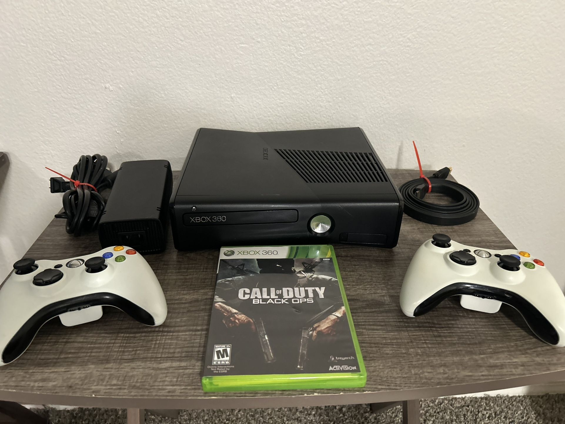 Xbox 360 Slim 250GB – Black Ops Bundle (Great Condition)
