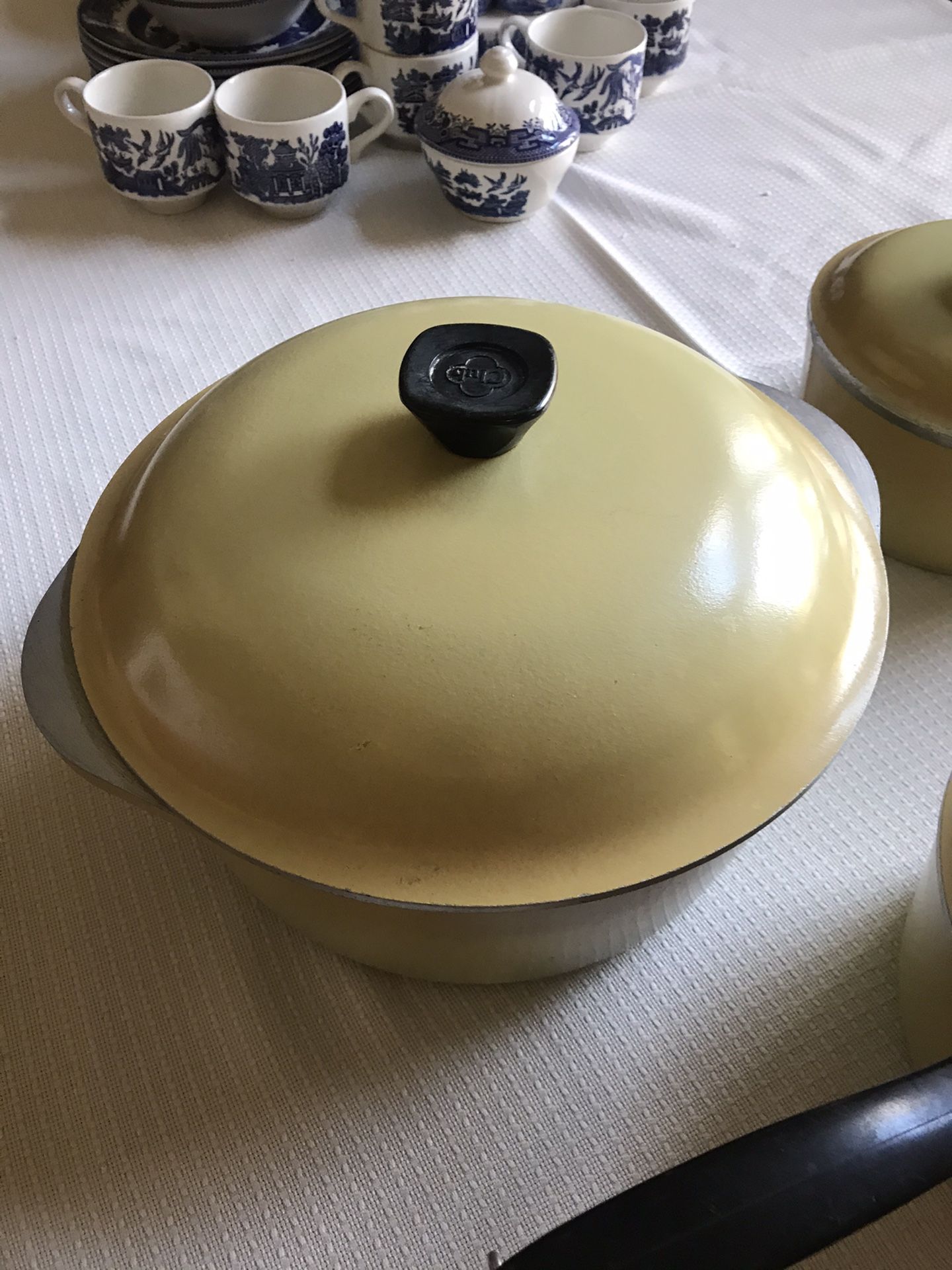 VINTAGE CLUB ALUMINUM COOKWARE 11 PIECE SET