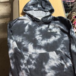 Champion  Hoddie Size Xl