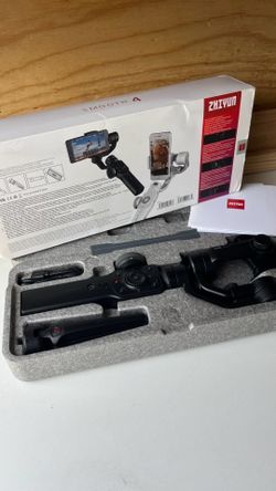 Zhiyun smooth 4 - phone gimbal