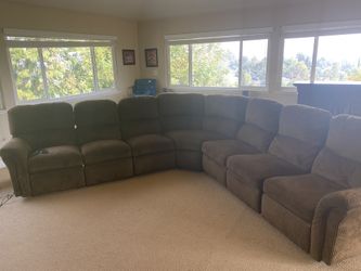 Bassett Sectional Couch