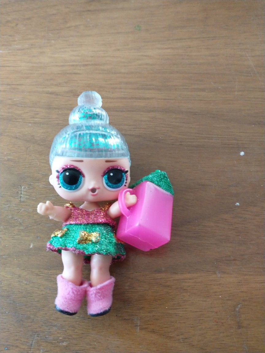Lol surprise doll winter globe glitter "Tinsel" doll with cup accessory