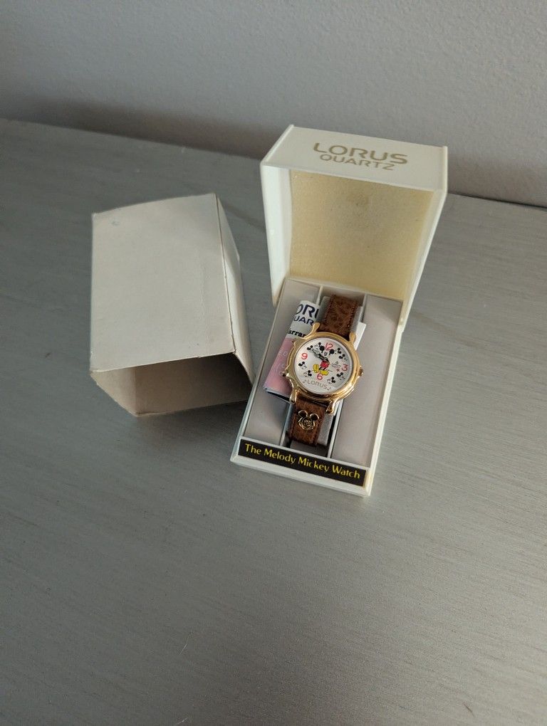 Lorus Mickey Mouse Watch New In Box Vintage