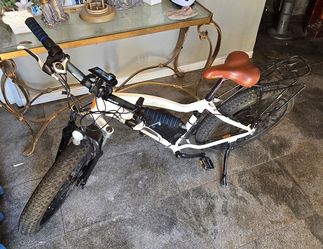 Rad Rover e-bike with extra battery and bus rack friendly*