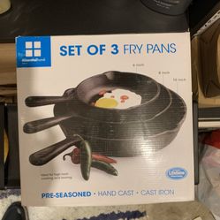 Brand new Pre-seasoned 3-pc Cast iron fry pans