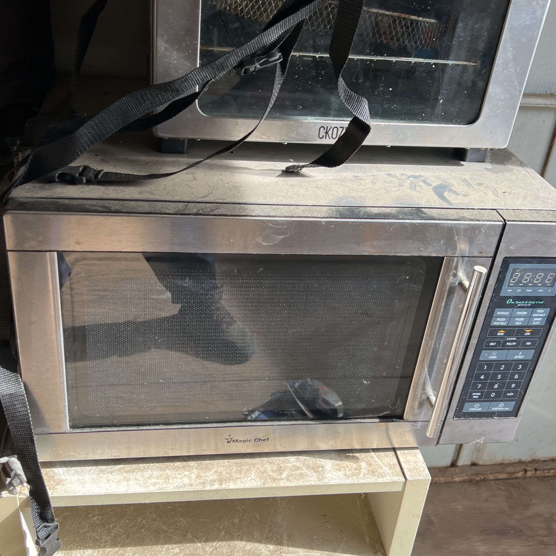 Magic Chef Microwave 