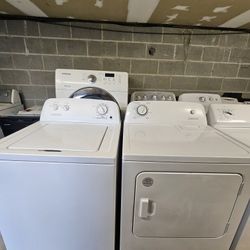 Whirlpool Washer And Dryer Set 