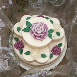 Wedding Cake Candle