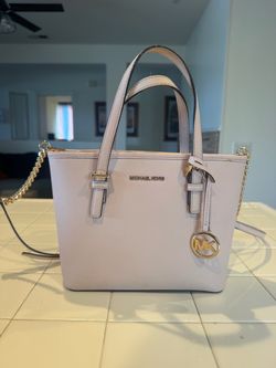 Mixed lot of purses/wallet