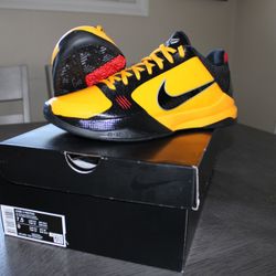 Kobe V Protro Bruce Lee for Sale in Montebello, CA - OfferUp