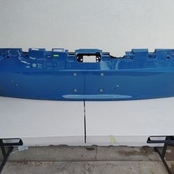 2022 2023 2024 2025 RIVIAN R1S LOWER LIFTGATE